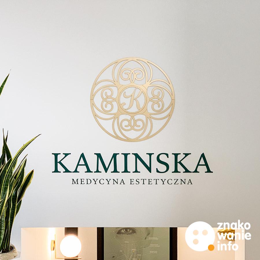 Szyld Medycyna Estetyczna Kamińska Logo z akrylu i laminatu złotego czesanego