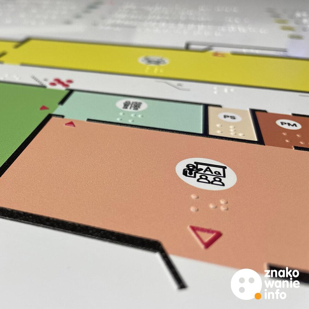 mapa tyflograficzna kolorowa 4 plan tyflograficzny z alfabetem Braille'a i wypukłą grafiką