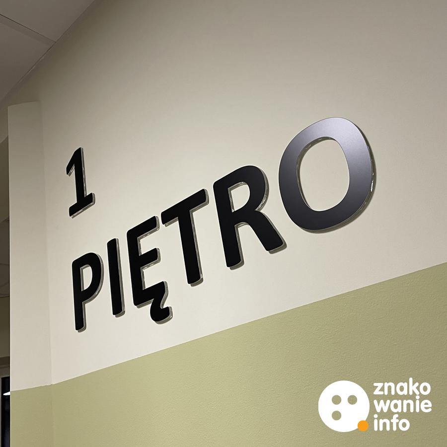 liternictwo z czarnego laminatu liternictwo z czarnego laminatu