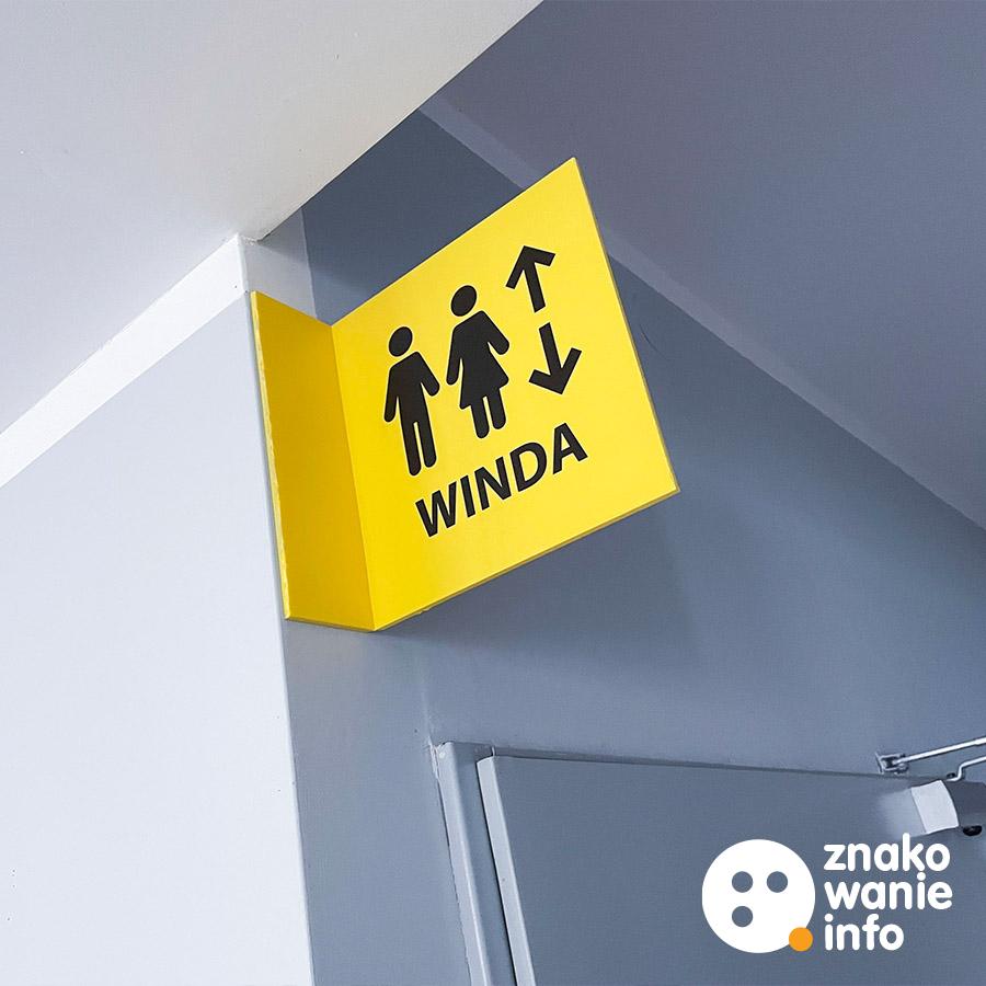 żółte tabliczki semaforowe z piktogramem windy żółte tabliczki semaforowe z piktogramem windy