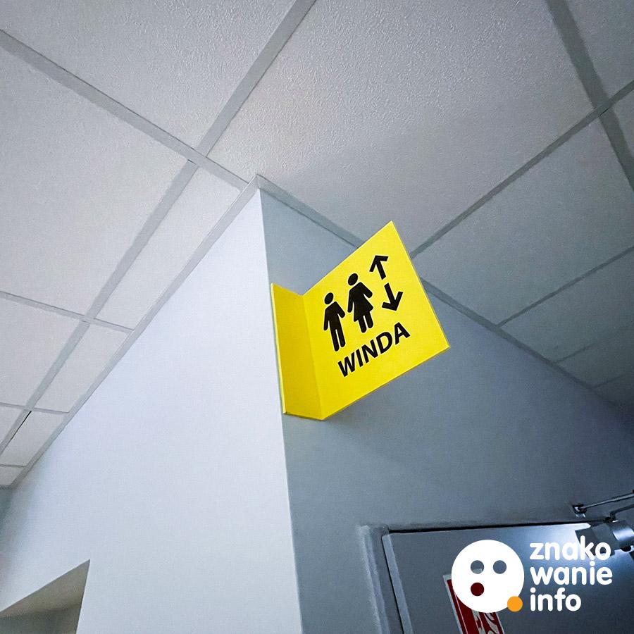 żółte tabliczki semaforowe z piktogramem windy żółte tabliczki semaforowe z piktogramem windy