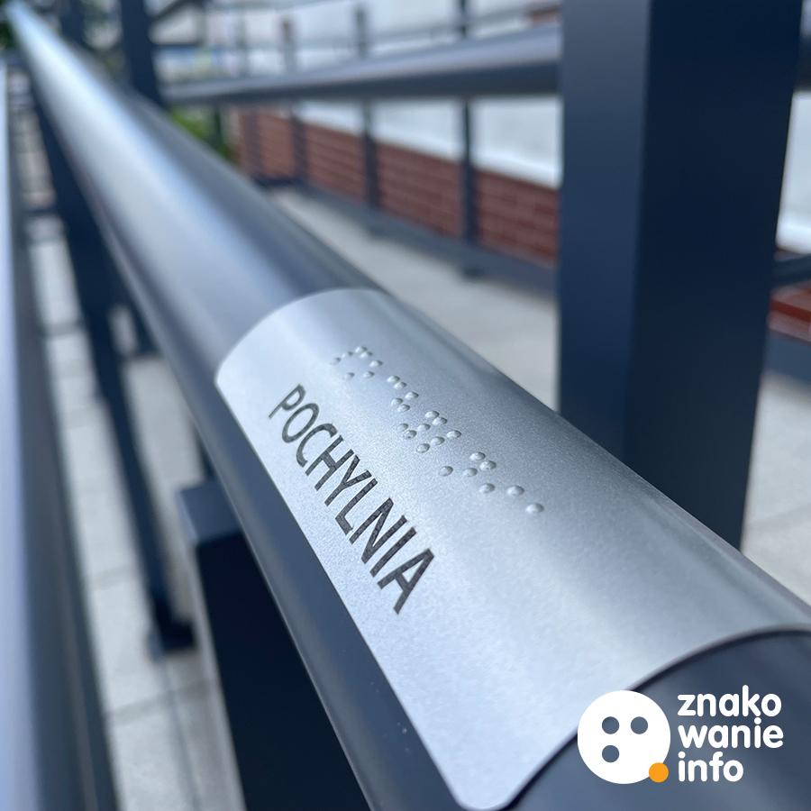 nakładka metalowa na poręcz z alfabetem Braille'a nakładka metalowa na poręcz z alfabetem Braille'a
