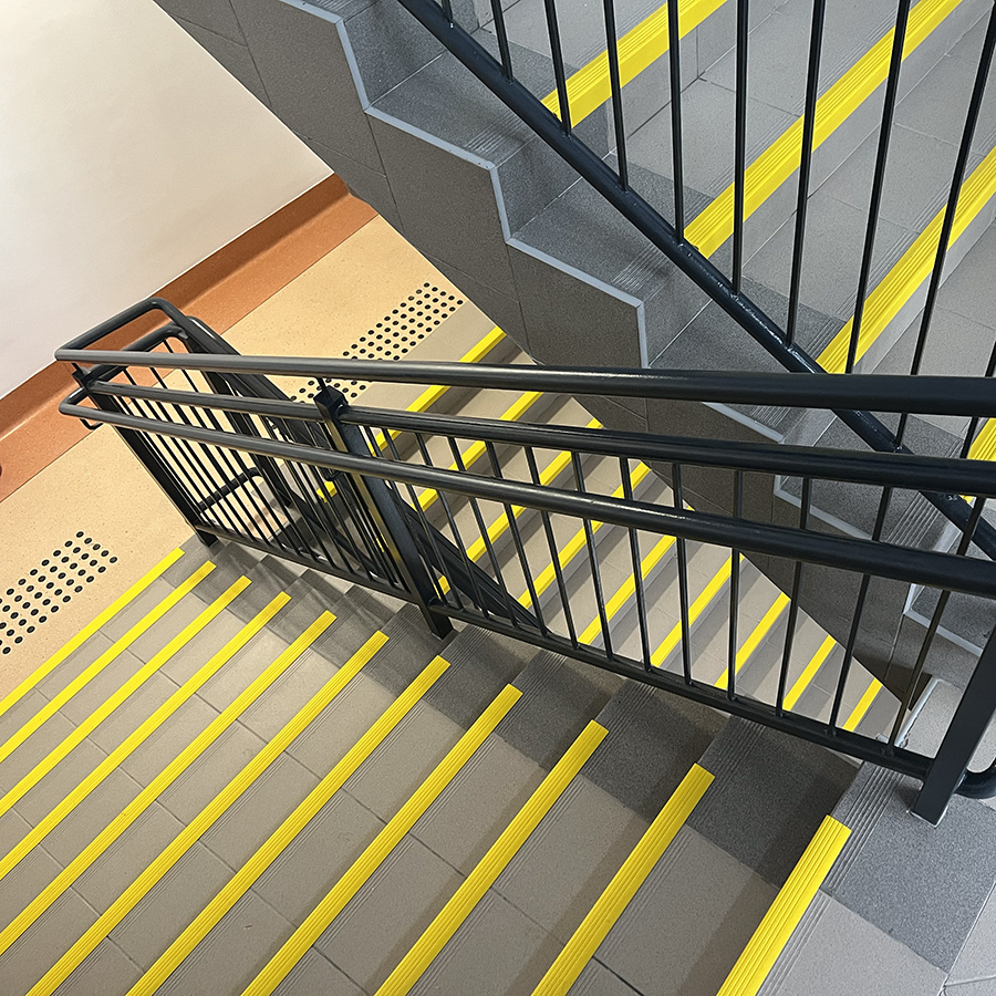 nakładki na schody żółte pvc nakładki na schody żółte pvc