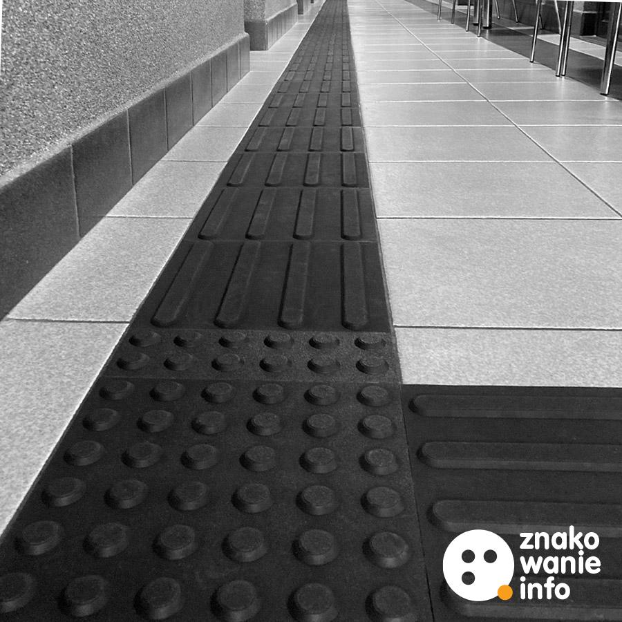 ŚCIEŻKI SENSORYCZNE W FORMIE PEŁNYCH MAT ŚCIEŻKI SENSORYCZNE W FORMIE PEŁNYCH MAT