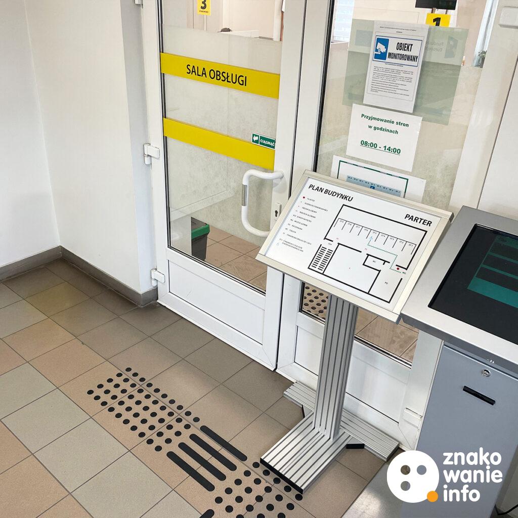 DOSTĘPNA PRZESTRZEŃ PUBLICZNA DOSTĘPNA PRZESTRZEŃ PUBLICZNA