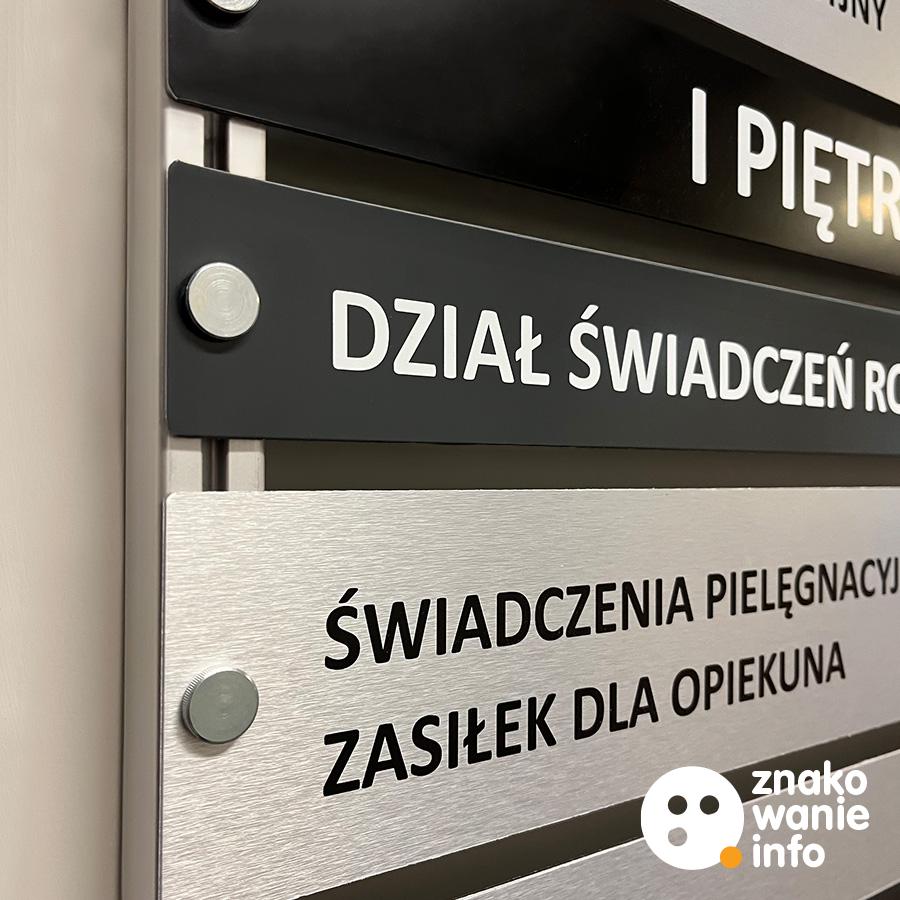 System wymiennych tabliczek z dibondu System wymiennych tabliczek z dibondu